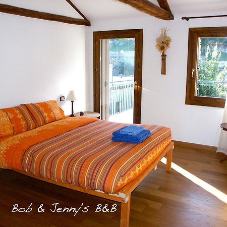 Bob And Jenny'S B&B Vicenza Pokoj fotografie